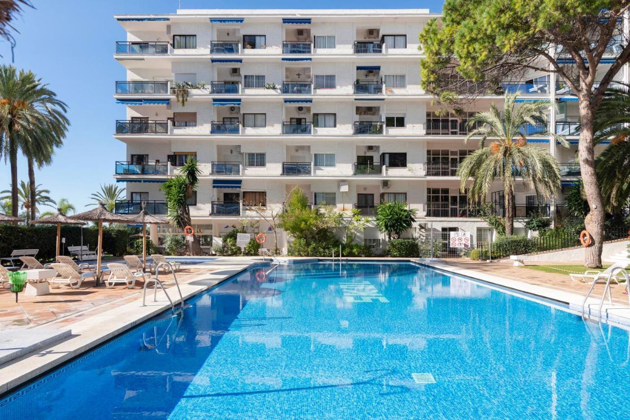 Skol Sea Views Apartments Марбелья Екстер'єр фото